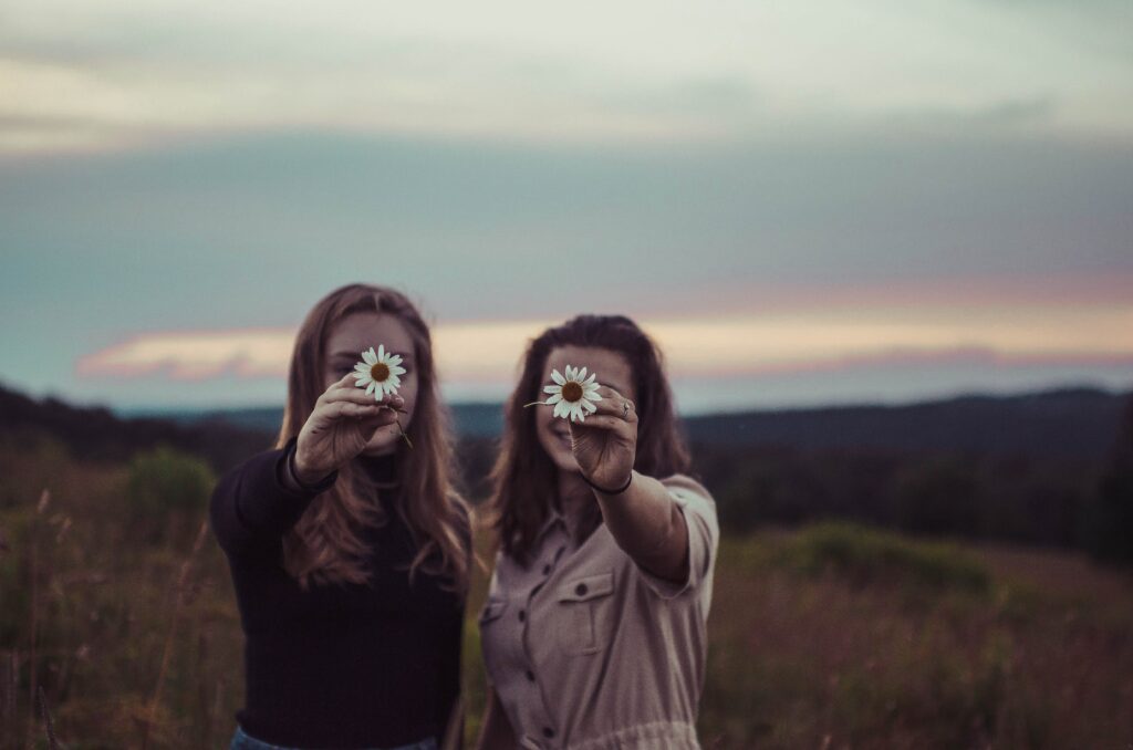 Prédire son avenir, photo souvenir entre amies