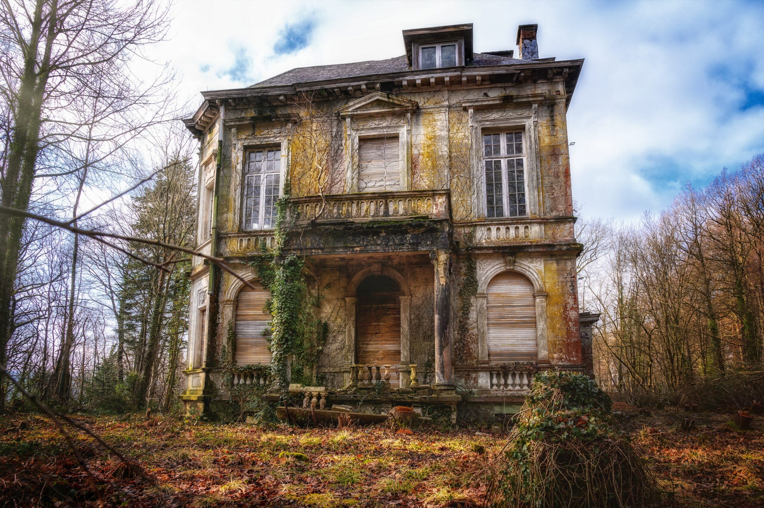 Manoir abandonné