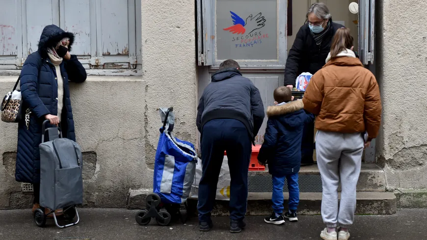 Local secours Populaire pour aider les familles