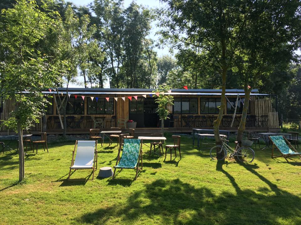 Le cabane du chat qui pêche à Angers. 