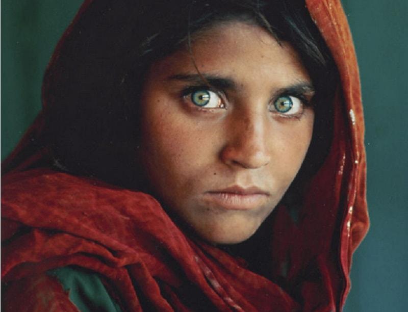 Portrait d'une jeune fille afgane