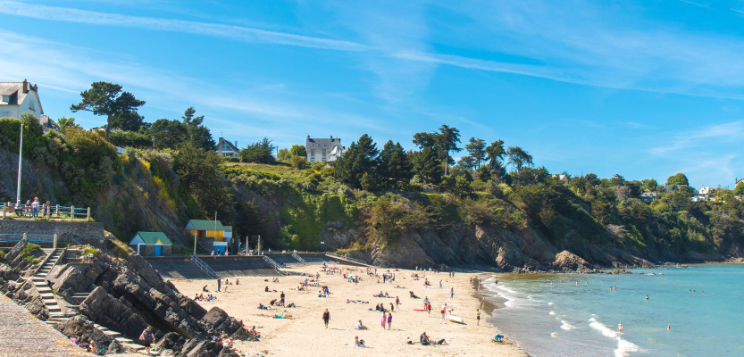 6 raisons de parler aux anciens, plage de Binic sans les années 2000