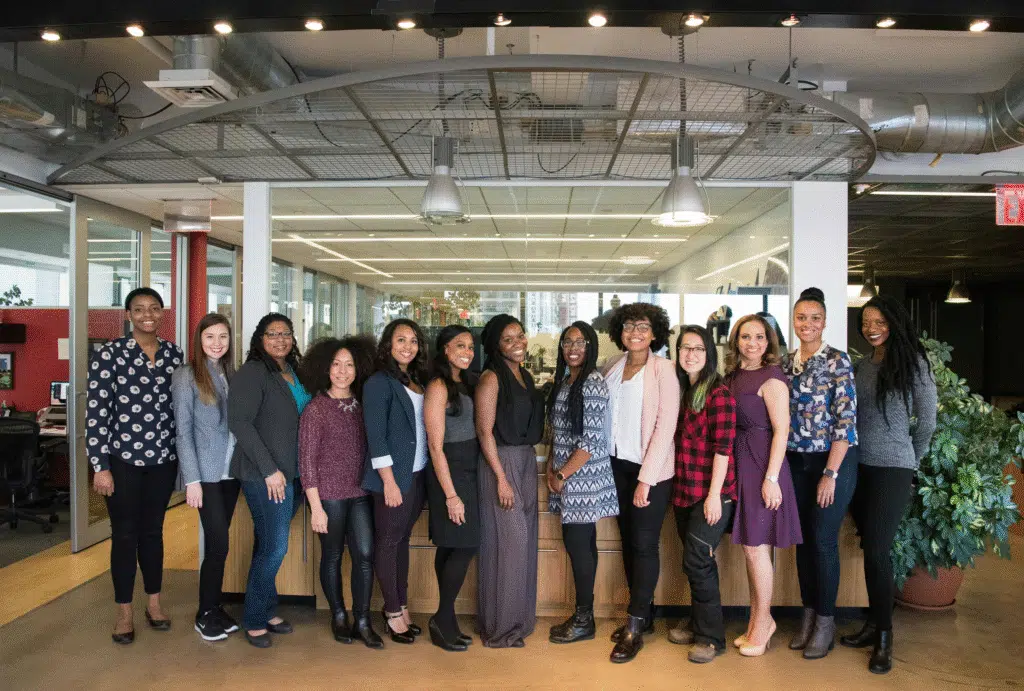 pexels-divinetechygirl-1181438 1